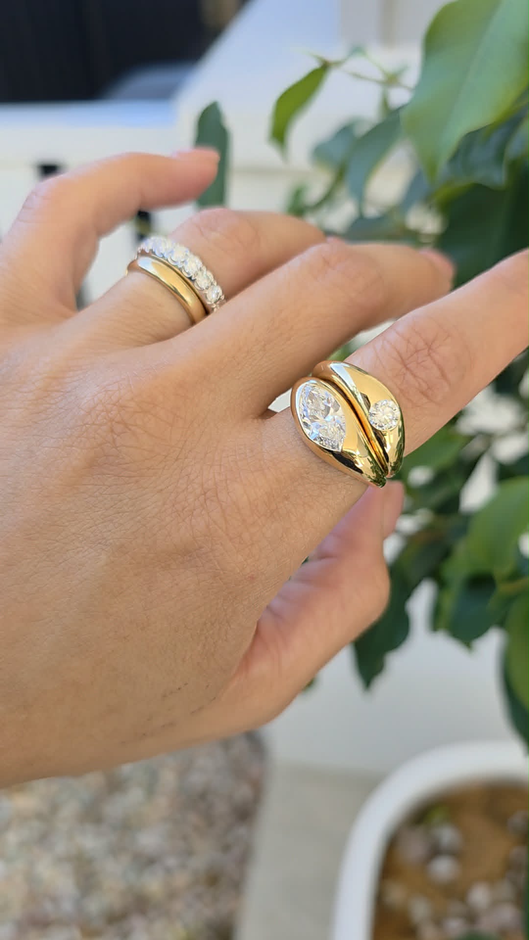 The Equilibrium Diamond Ring